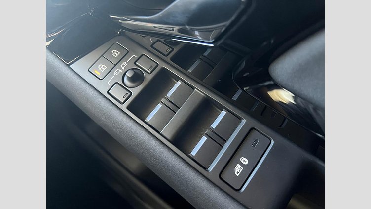 2024 認定中古車 Land Rover Range Rover Evoque サントリーニブラック D200マイルドハイブリッド（ディーゼル） Standard Wheelbase S