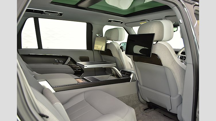 2024 อนุมัติ Land Rover Range Rover Carpathian Grey 3.0 L PHEV​ Range Rover SV LWB 3.0L PHEV 460PS 