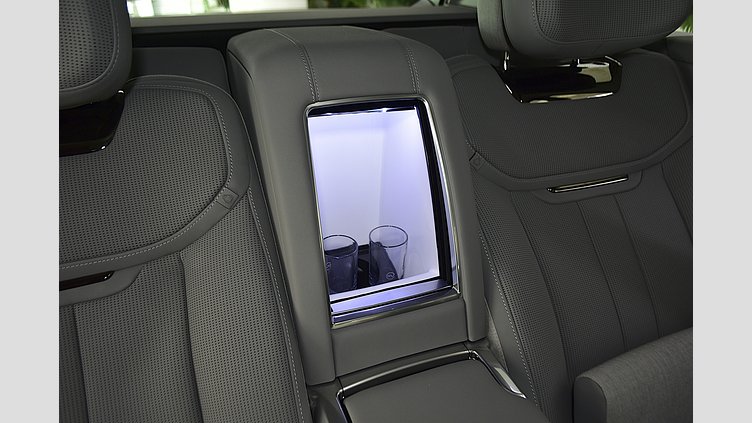 2024 อนุมัติ Land Rover Range Rover Carpathian Grey 3.0 L PHEV​ Range Rover SV LWB 3.0L PHEV 460PS 