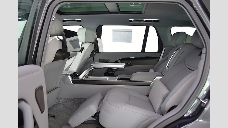 2024 อนุมัติ Land Rover Range Rover Carpathian Grey 3.0 L PHEV​ Range Rover SV LWB 3.0L PHEV 460PS 