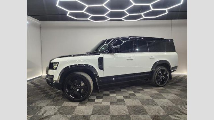 2025 Approved Land Rover Defender 130 Fuji White D350 X-Dynamic HSE D350 X-Dynamic HSE