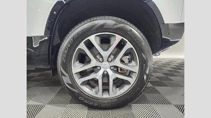 Defender 110 8