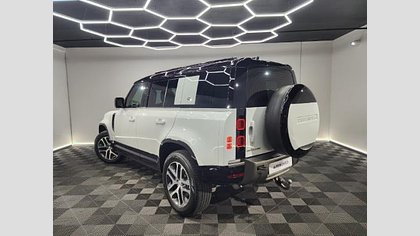 Defender 110 1