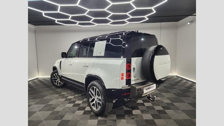 2024 Approved Land Rover Defender 110 Fuji White D300 X-Dynamic SE D300 X-Dynamic SE