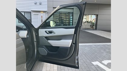 Range Rover Velar 17