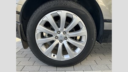 Range Rover Velar 8