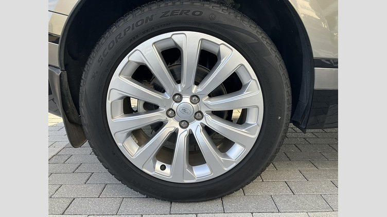 2019 認定中古車 Land Rover Range Rover Velar シリコンシルバー P250 R-DYNAMIC SE