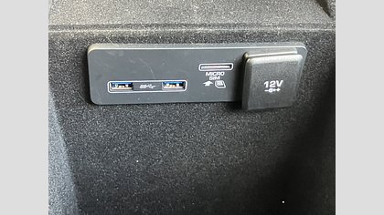 Range Rover Velar 28
