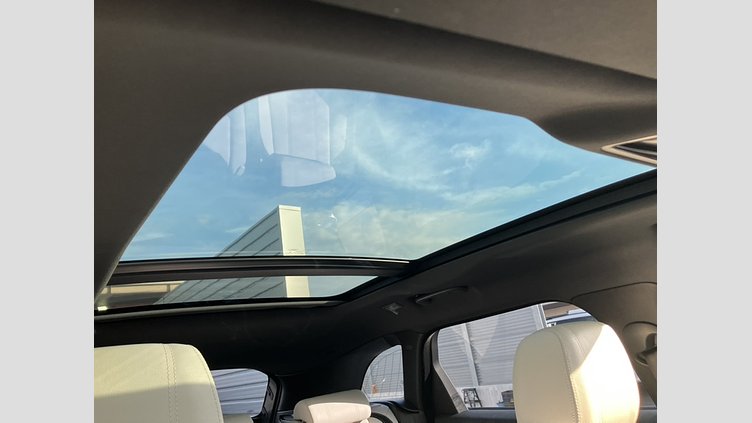 2019 認定中古車 Land Rover Range Rover Velar シリコンシルバー P250 R-DYNAMIC SE
