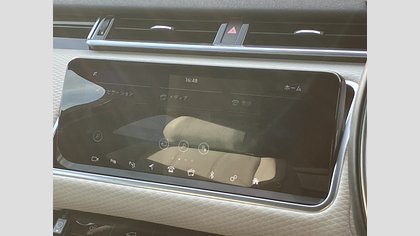 Range Rover Velar 24