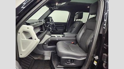 Defender 110 2