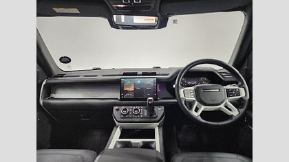 Defender 110 3