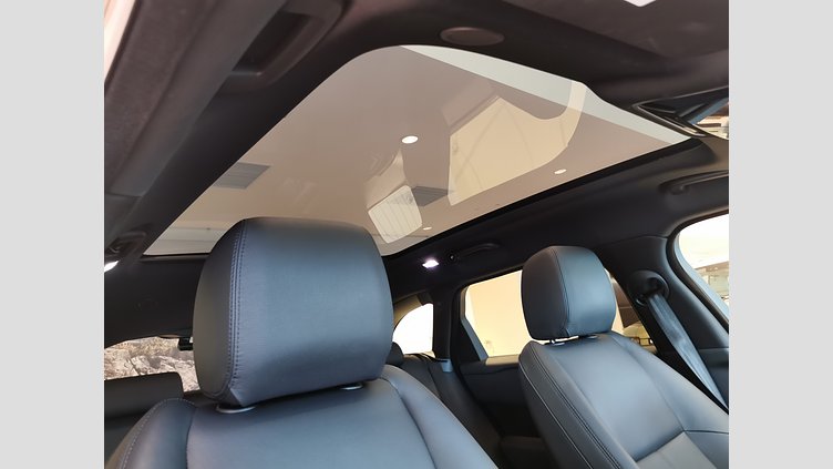 2025 認定中古車 Land Rover Range Rover Velar Charente Grey 2.0L AJ200P Hi PHEV ダイナミックSE　P400e
