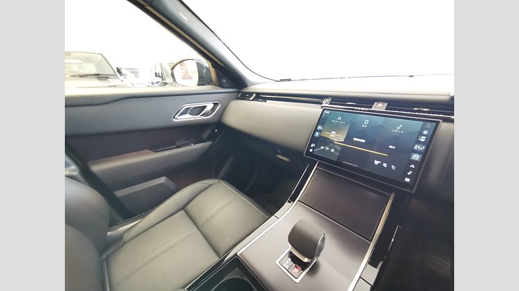 2025 認定中古車 Land Rover Range Rover Velar Charente Grey 2.0L AJ200P Hi PHEV ダイナミックSE　P400e