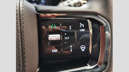 Range Rover Velar 24