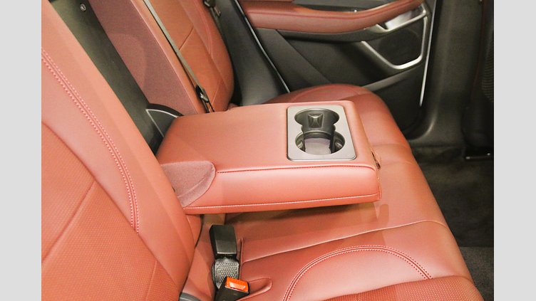 2025 認定中古車 Jaguar E-Pace Fuji White 2.0 litre i4D​ R-Dyanamic SE D200