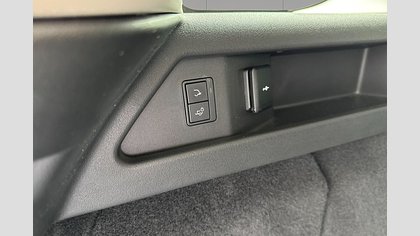 Discovery Sport 9