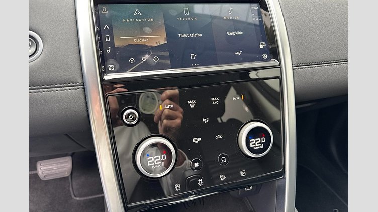 2022 Approved Land Rover Discovery Sport Portofino Blue PHEV P300e SE