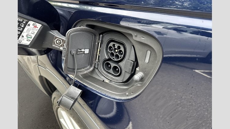 2022 Approved Land Rover Discovery Sport Portofino Blue PHEV P300e SE
