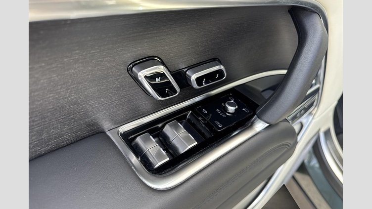 2023 Approved Land Rover Range Rover Belgravia Green PHEV P550e Autobiography