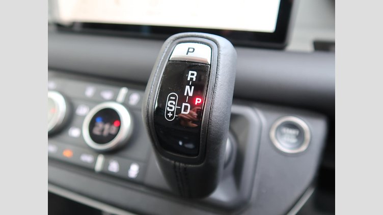 2023 認定中古車 Land Rover Defender 110 フジホワイト D300 AWD（AT） S
