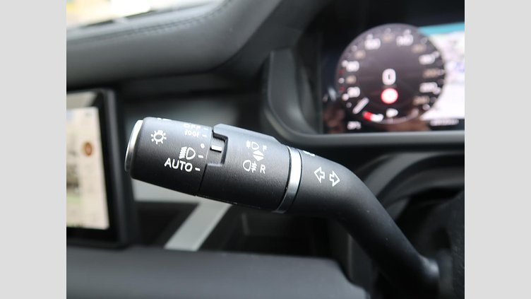 2023 認定中古車 Land Rover Defender 110 フジホワイト D300 AWD（AT） S
