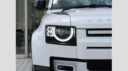 Defender 110 9