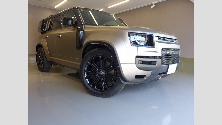 2025 認定中古車 Land Rover Defender 110 ペトラカッパー P635 ガソリンV8マイルドハイブリッド OCTA