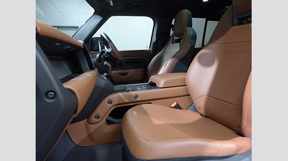 Defender 110 26