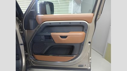 Defender 110 15