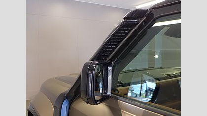Defender 110 67