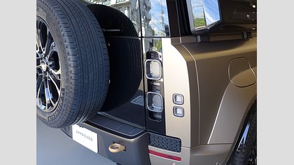 Defender 110 69