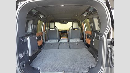 Defender 110 82