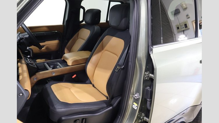 2023 認定中古車 Land Rover Defender 110 パンゲアグリーン D300 AWD（AT） X-DYNAMIC HSE