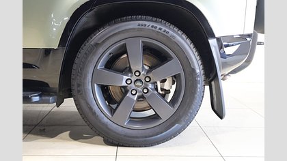 Defender 110 8