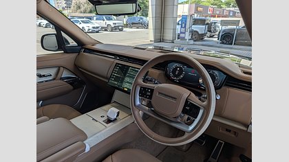 Range Rover 7