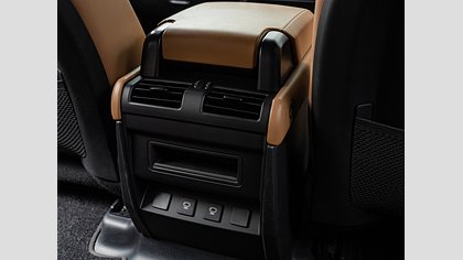 Defender 110 13