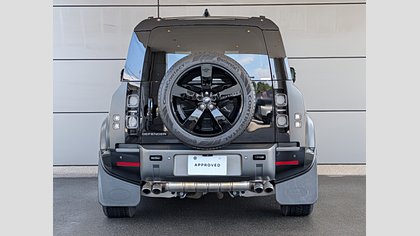 Defender 110 4