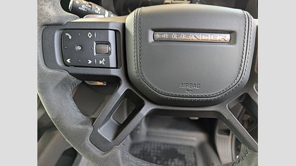 Defender 110 13