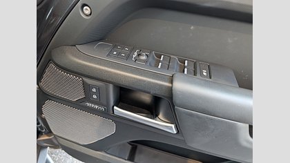Defender 110 15