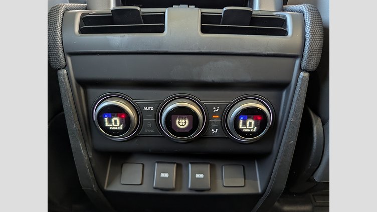 2023 認定中古車 Land Rover Defender 110 カルパチアングレイ P525 AWD (AT) V8 CARPATHIAN EDITION