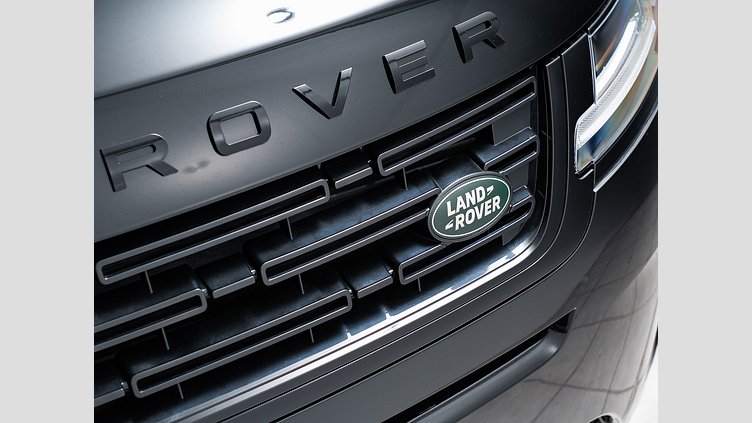 2024 認定中古車 Land Rover Range Rover Evoque サントリーニブラック D200マイルドハイブリッド（ディーゼル） S　D200