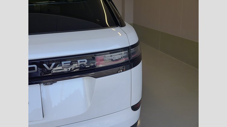 2024 認定中古車 Land Rover Range Rover Velar オストゥーニパールホワイト P400eプラグインハイブリッド（ガソリン） スタンダードホイールベース Dynamic SE
