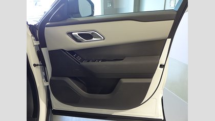 Range Rover Velar 11