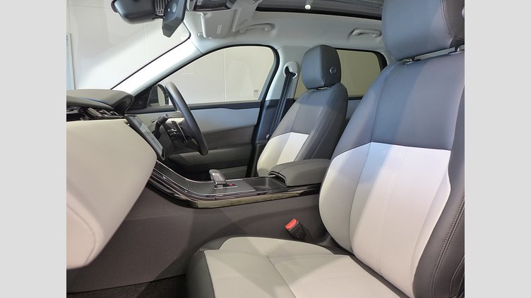 2024 認定中古車 Land Rover Range Rover Velar オストゥーニパールホワイト P400eプラグインハイブリッド（ガソリン） スタンダードホイールベース Dynamic SE