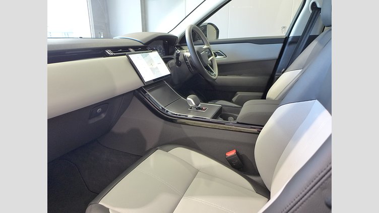 2024 認定中古車 Land Rover Range Rover Velar オストゥーニパールホワイト P400eプラグインハイブリッド（ガソリン） スタンダードホイールベース Dynamic SE