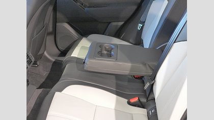 Range Rover Velar 28