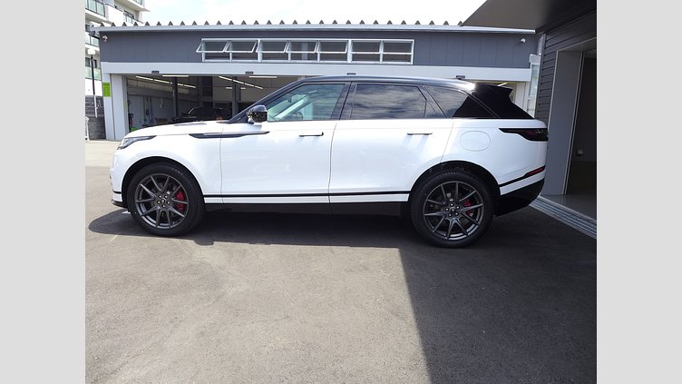 2024 認定中古車 Land Rover Range Rover Velar オストゥーニパールホワイト P400eプラグインハイブリッド（ガソリン） スタンダードホイールベース Dynamic SE