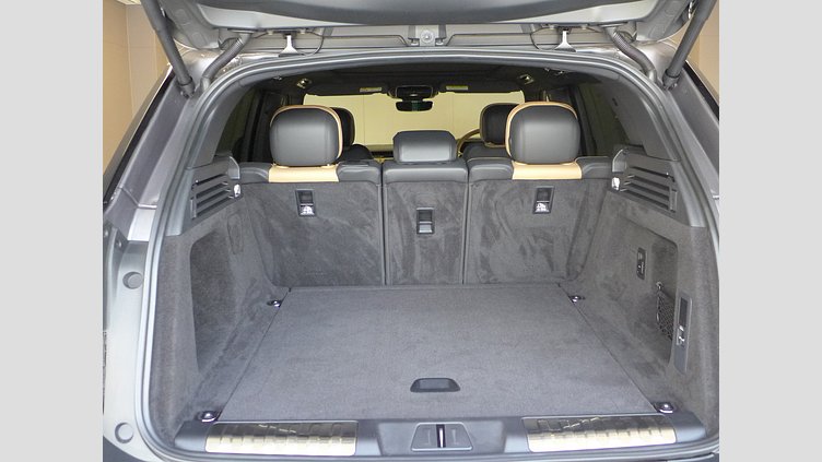 2025 認定中古車 Land Rover Range Rover Sport アイガーグレイ D300マイルドハイブリッド スタンダードホイールベース Dynamic SE
