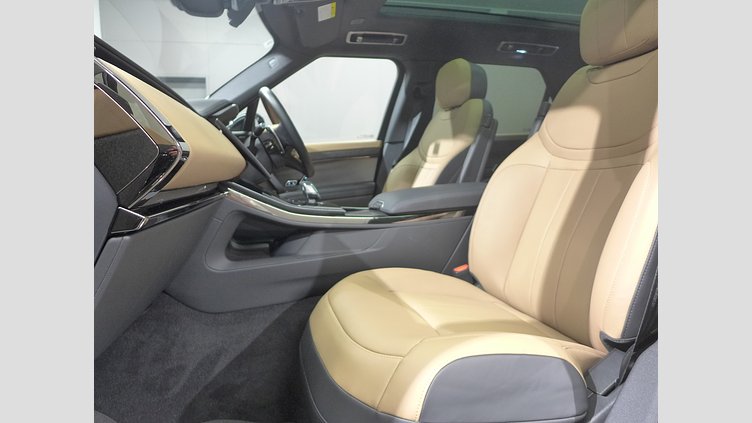 2025 認定中古車 Land Rover Range Rover Sport アイガーグレイ D300マイルドハイブリッド スタンダードホイールベース Dynamic SE